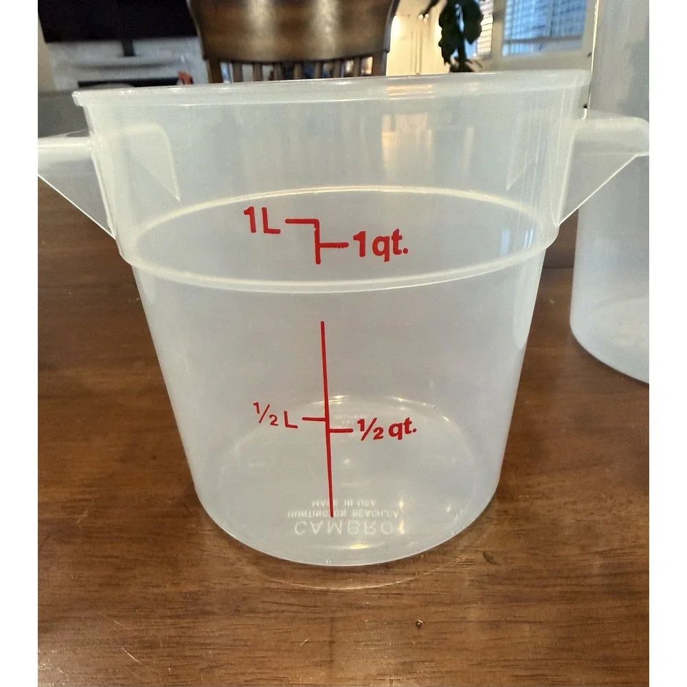 Cambro Food Storage Containers Clear Round Plastic 1, 2 & 4 Qt Lot of 18